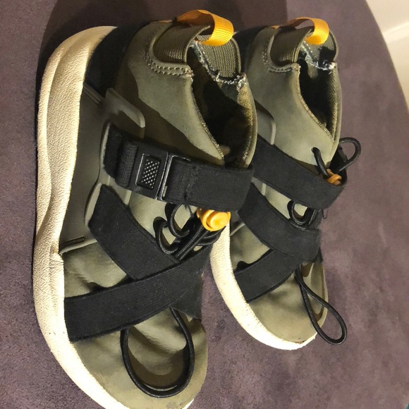 Zara boys shoe - Picture 3 of 6